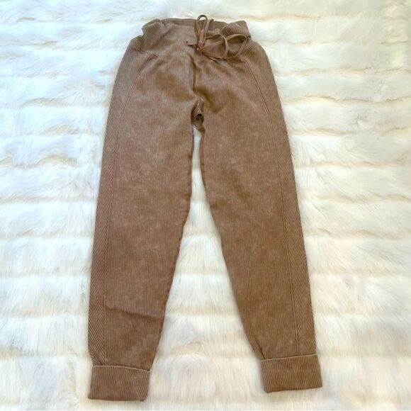 Victoria’s Secret Pink Active NWT Tan Ribbed Leggings (S) - Picture 1 of 7